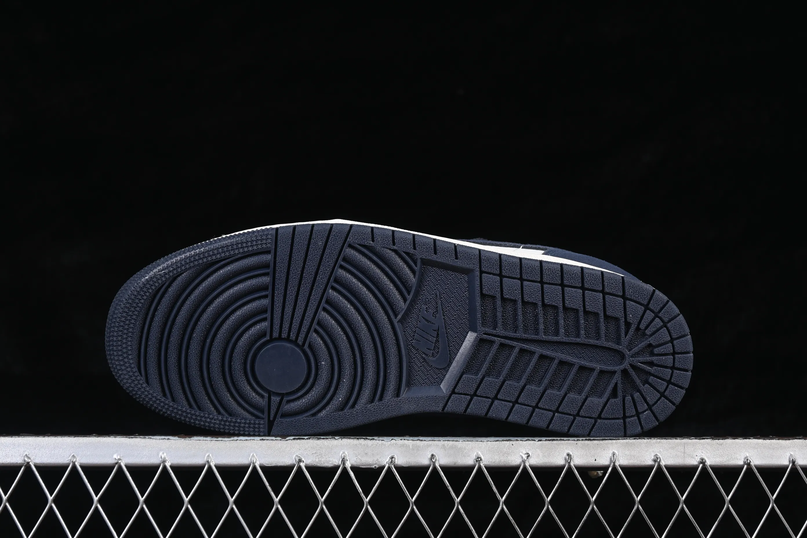 All categories Air Jordan Jordan series basketball shoes Air Jordan 1 Low Air Jordan 1 Low AJ1 Joe 1 white dark blue low-top cultural and casual sneakers IO7448-400
